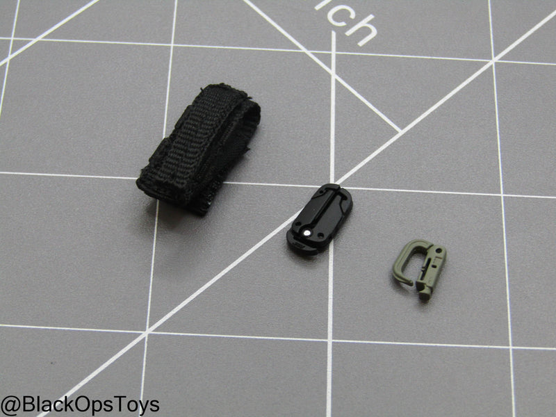 Load image into Gallery viewer, SDU Assault Team - Scarab Cutter &amp; Carabiner w/Pouch
