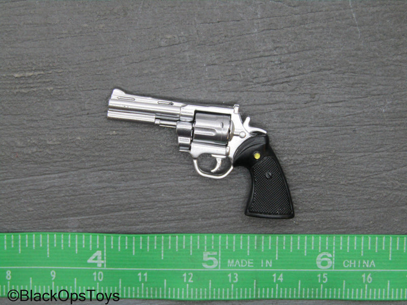 Load image into Gallery viewer, Harvey Dent - Revolver Pistol w/Rotating Chamber
