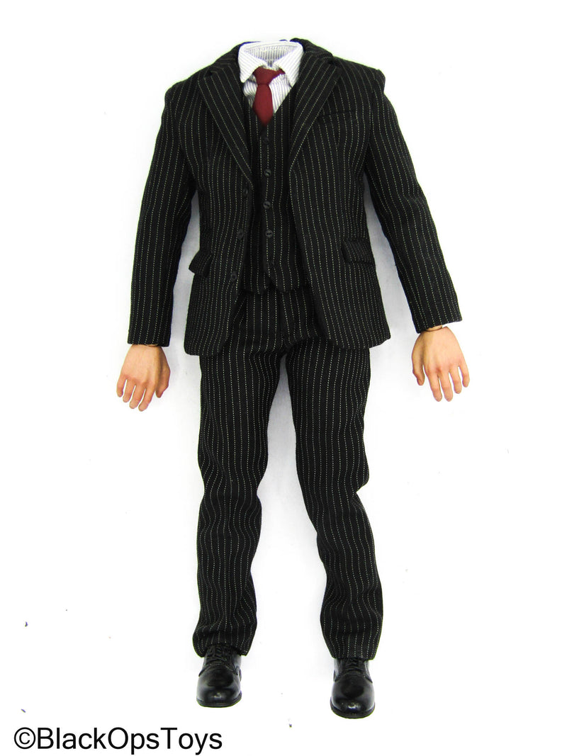 Load image into Gallery viewer, The Dark Knight - Bruce Wayne - Base Body w/Suit Set &amp; Hands
