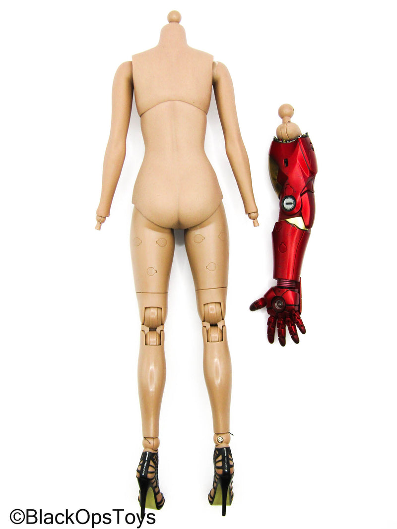 Load image into Gallery viewer, Iron Man 3 - Pepper Pots - Female Body w/Iron Man Arm &amp; High Heel Shoes
