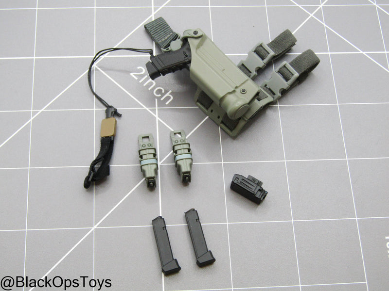 Load image into Gallery viewer, SDU Assault Team - Pistol w/Holster
