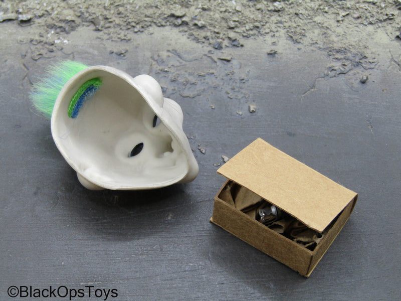 Load image into Gallery viewer, The Dark Knight - Joker DX - Clown Mask w/Detonator &amp; Box
