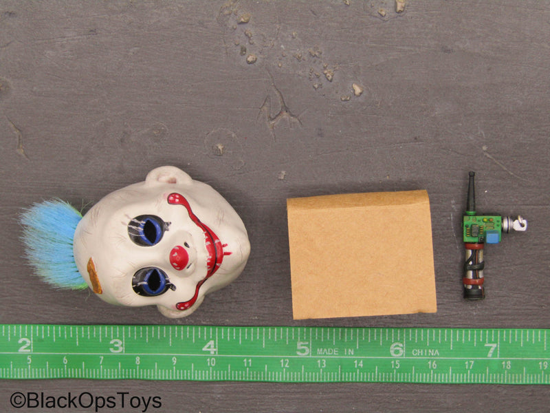 Load image into Gallery viewer, The Dark Knight - Joker DX - Clown Mask w/Detonator &amp; Box
