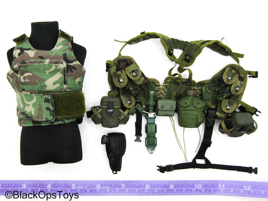 Woodland Camo Body Armor Vest & Full Mesh Vest w/Gear Set