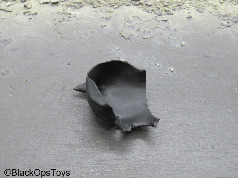 Load image into Gallery viewer, The Dark Knight Rises - Bane - Half Broken Batman Mask
