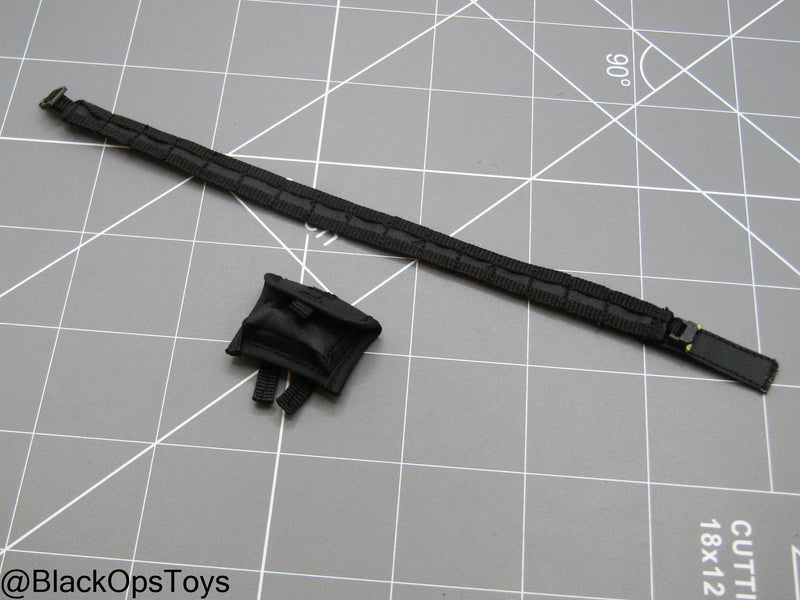 Load image into Gallery viewer, Bravo 0-7 Strike - Riggers Belt w/Utility Pouch
