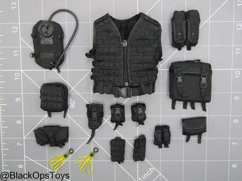 Load image into Gallery viewer, Spetsnaz FSB - Black MOLLE Vest w/Pouch Set

