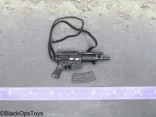 Stockless M4 w/Sling