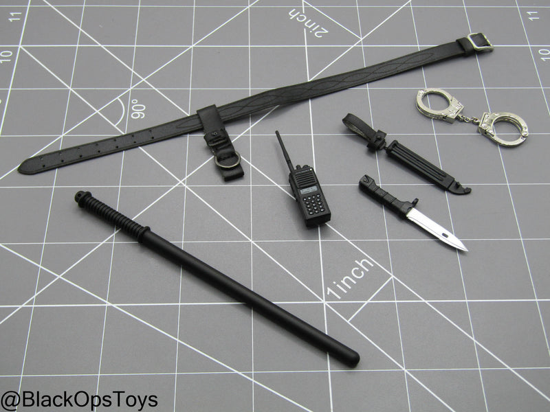 Load image into Gallery viewer, OSN Saturn Police - Leather Like Belt w/Baton &amp; Handcuffs Set
