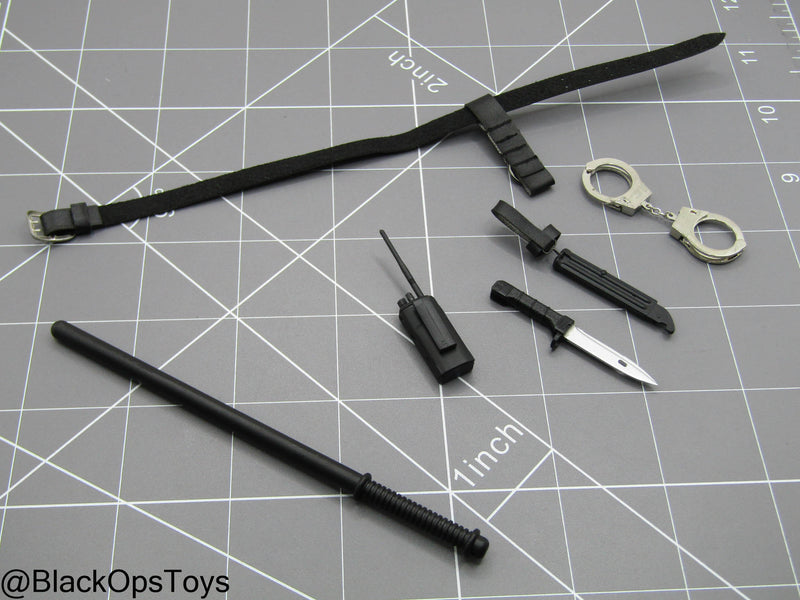 Load image into Gallery viewer, OSN Saturn Police - Leather Like Belt w/Baton &amp; Handcuffs Set
