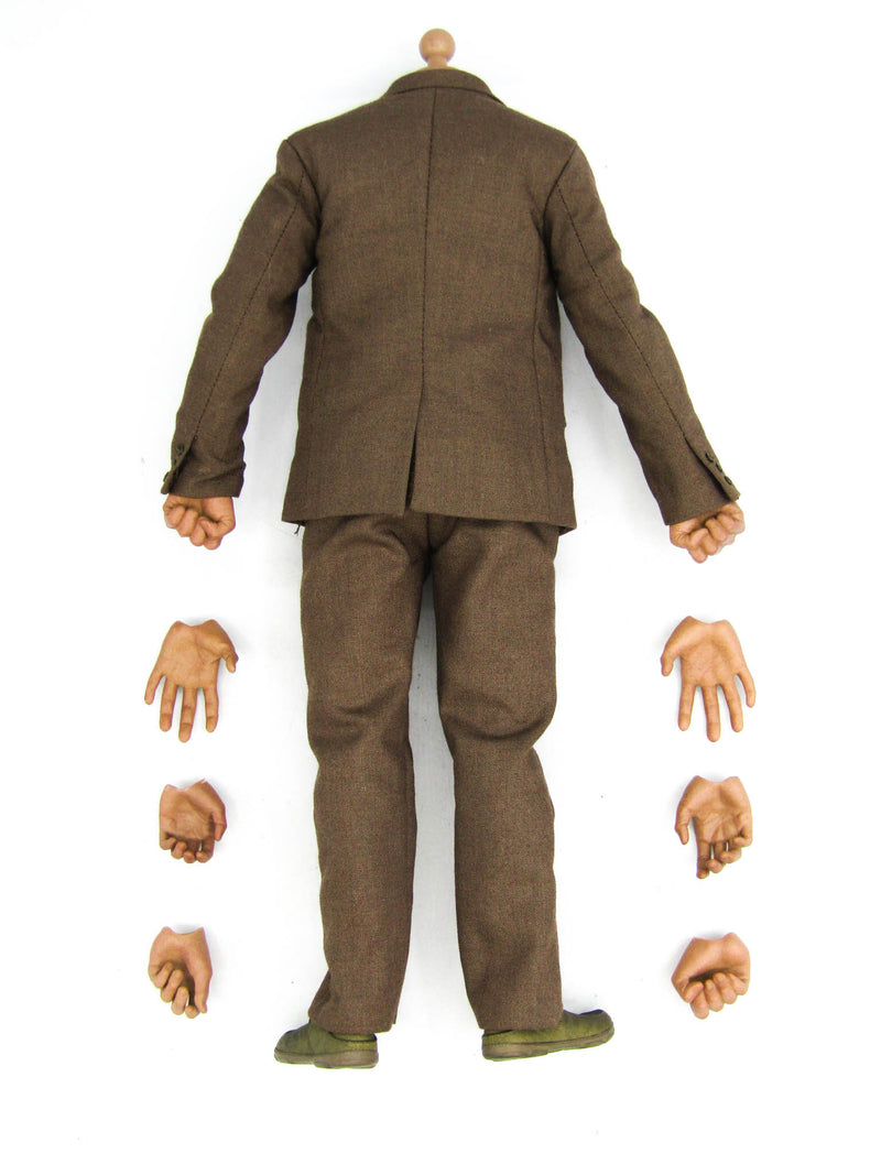 Load image into Gallery viewer, Avengers - Bruce Banner - Male Dressed Body w/Hand Set &amp; Stand
