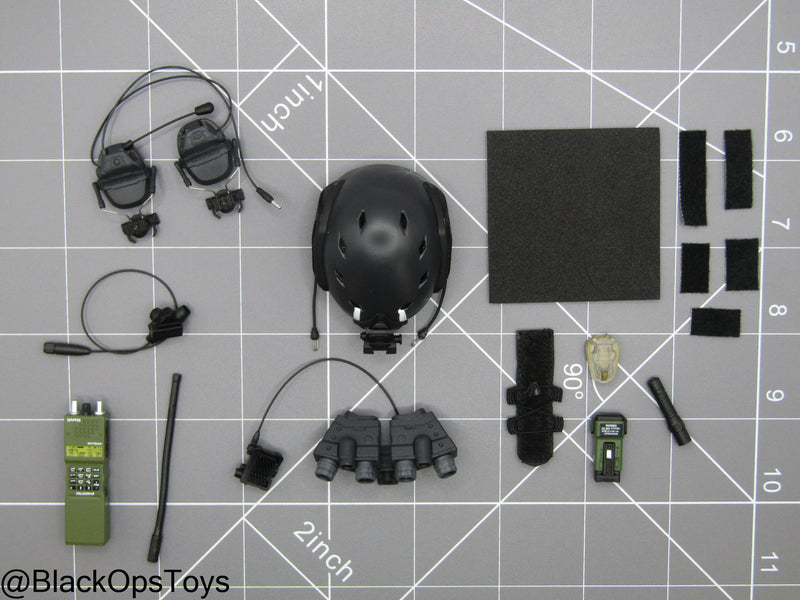 Load image into Gallery viewer, Bravo 0-7 Kill or Capture RM - Bump Helmet w/NVG &amp; Communications Set

