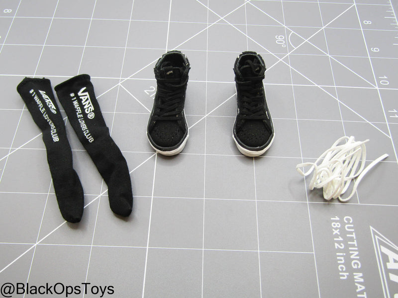 Load image into Gallery viewer, Black VANS High Top Sk8 Shoes (Foot Type) w/Socks &amp; Extra Laces

