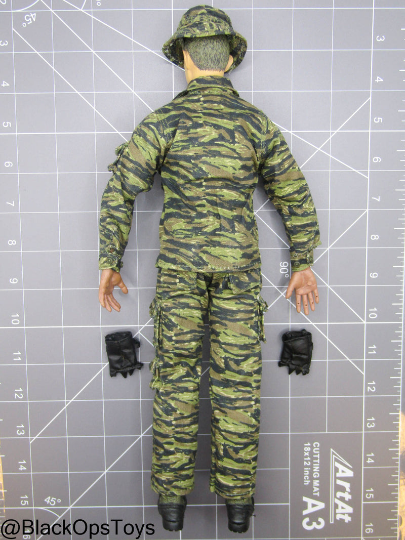 Load image into Gallery viewer, Bam 1/6 Vietnam Era Male Dressed Body w/Headsculpt (Toy Soldier)
