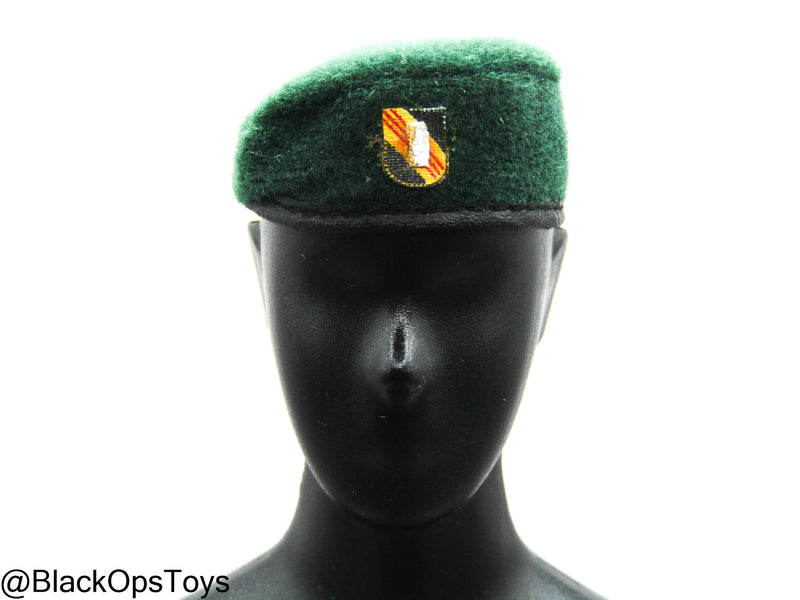 Load image into Gallery viewer, Bam 1/6 Vietnam Era Green Beret (Dragon)

