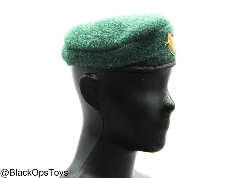 Load image into Gallery viewer, Bam 1/6 Vietnam Era Green Beret (Dragon)
