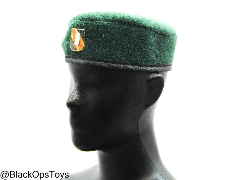 Load image into Gallery viewer, Bam 1/6 Vietnam Era Green Beret (Dragon)
