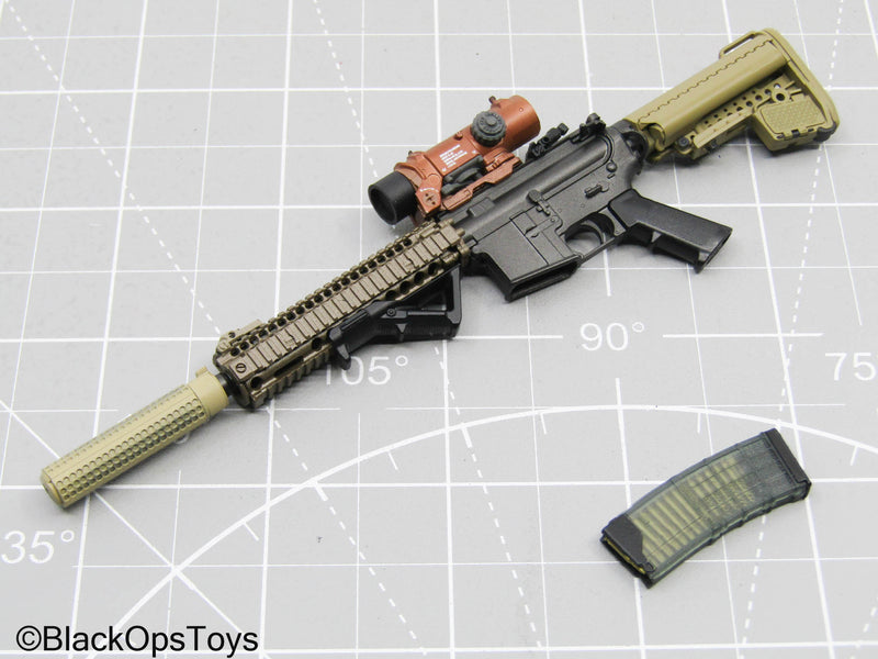 Load image into Gallery viewer, Black MK18 Rifle w/Tan &amp; Brown Weapon Attachments (Soldier Story)
