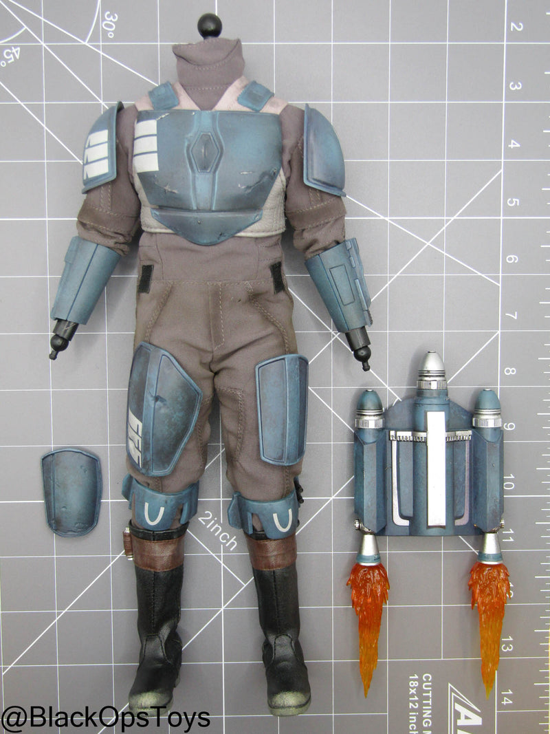 Load image into Gallery viewer, Star Wars - Death Watch Mando - Male Dressed Body w/Jetpack
