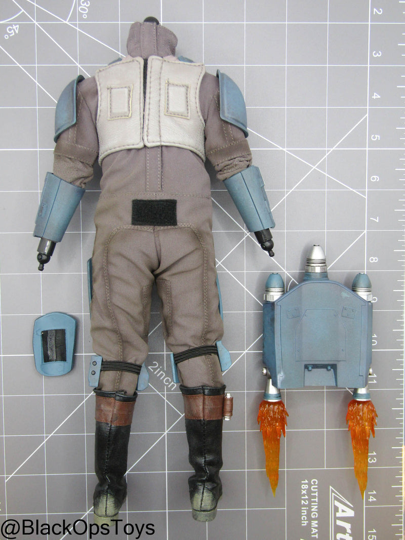 Load image into Gallery viewer, Star Wars - Death Watch Mando - Male Dressed Body w/Jetpack
