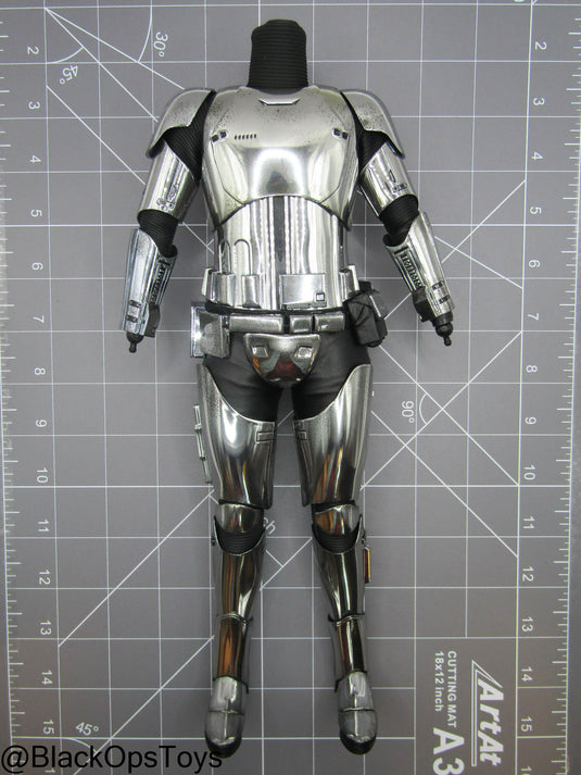 Star Wars Captain Phasma - Female Body w/Chrome Armor