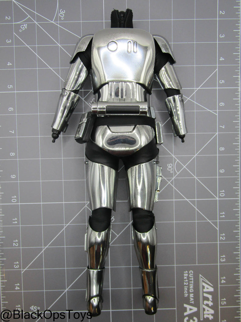 Load image into Gallery viewer, Star Wars Captain Phasma - Female Body w/Chrome Armor
