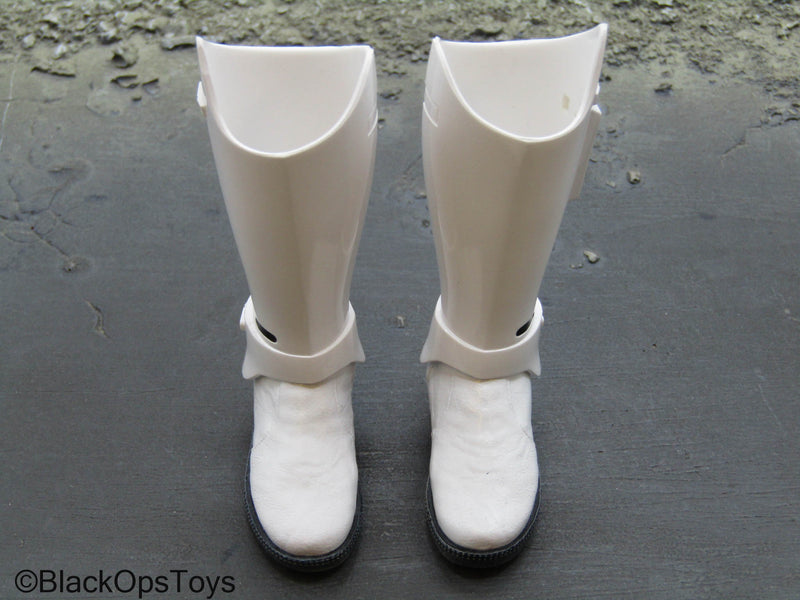 Load image into Gallery viewer, Star Wars - Stormtrooper - White Boots w/Leg Armor (Peg Type)
