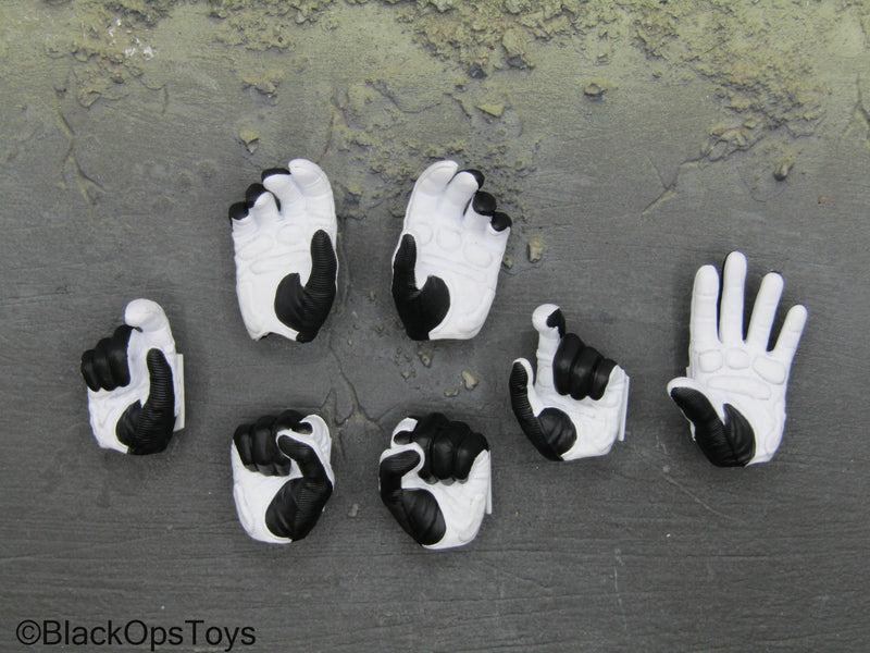 Load image into Gallery viewer, Star Wars - Stormtrooper - Black &amp; White Gloved Hand Set
