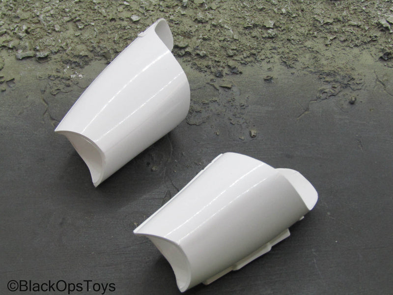 Load image into Gallery viewer, Star Wars - Stormtrooper - White Leg Armor
