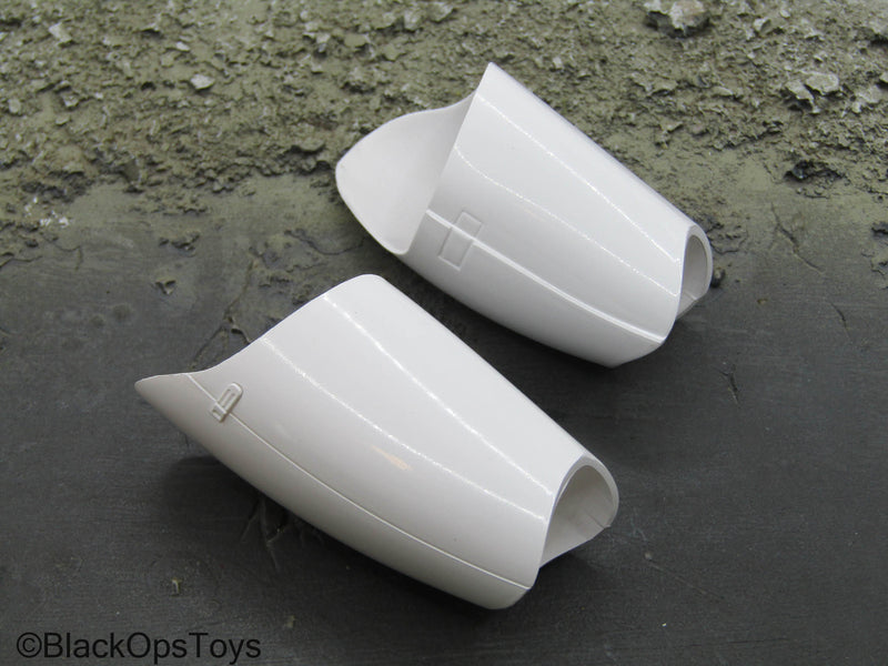 Load image into Gallery viewer, Star Wars - Stormtrooper - White Leg Armor

