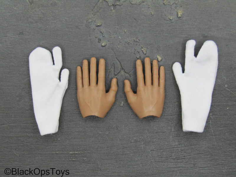 Load image into Gallery viewer, Male Hands w/White Cold Weather Mittens
