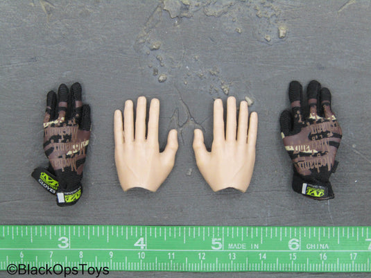 Male Bendy Hands w/Brown & Black Mechanix Gloves