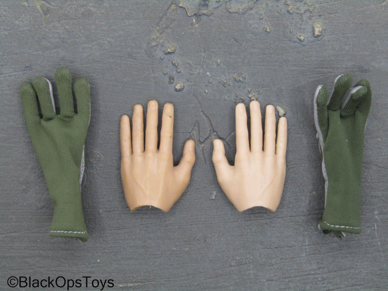 Load image into Gallery viewer, Male Bendy Hands w/Green Nomex Flight Gloves
