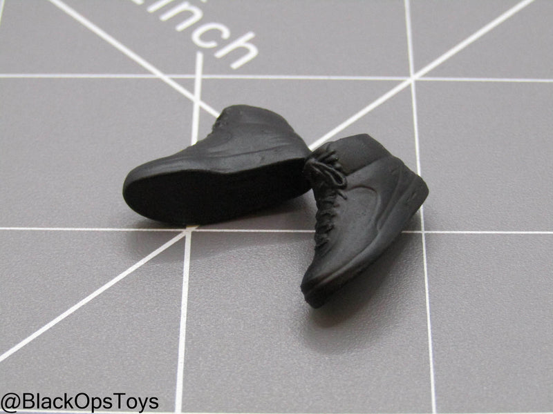 Load image into Gallery viewer, 1/12 Custom 3D - Female Sneakers (Peg Type)
