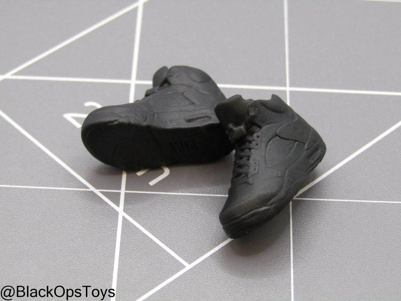 Load image into Gallery viewer, 1/12 Custom 3D - Male Sneakers (Peg Type)
