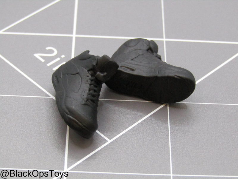 Load image into Gallery viewer, 1/12 Custom 3D - Male Sneakers (Peg Type)
