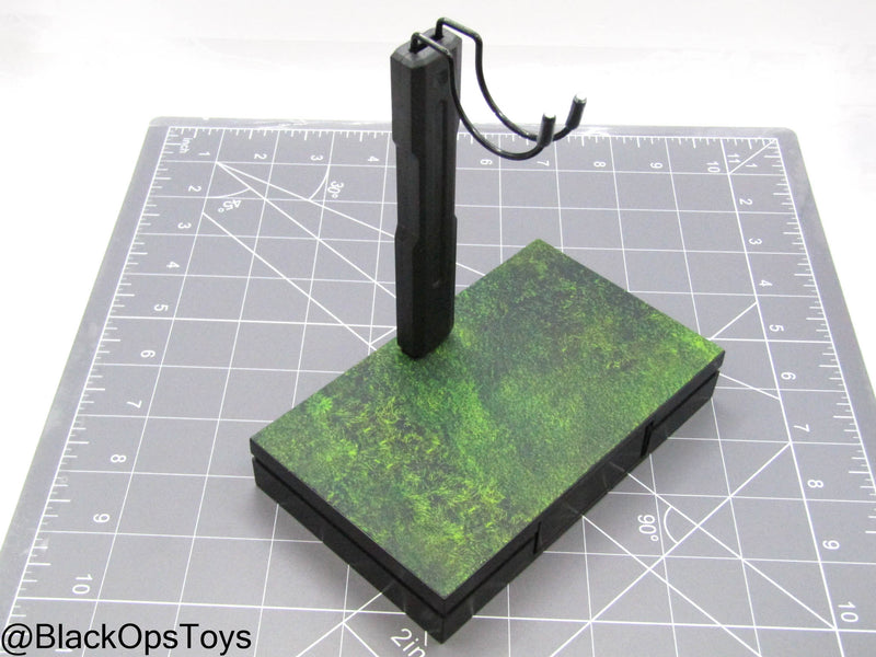 Load image into Gallery viewer, The Last Hope - Base Figure Stand
