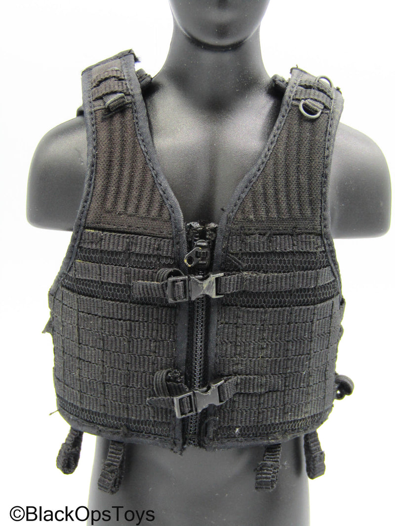 Load image into Gallery viewer, The Expendables - Barney Ross - Black MOLLE Vest
