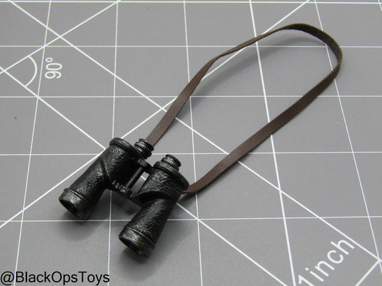 BVS - Knightmare Batman - Binoculars