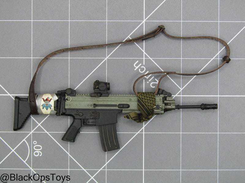 Load image into Gallery viewer, BVS - Knightmare Batman - SCAR-L Rifle w/Sling
