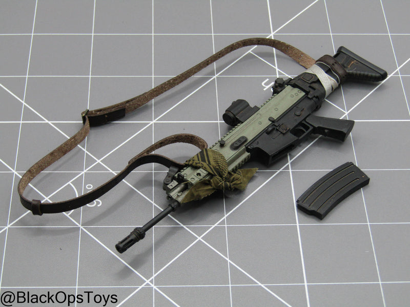 Load image into Gallery viewer, BVS - Knightmare Batman - SCAR-L Rifle w/Sling
