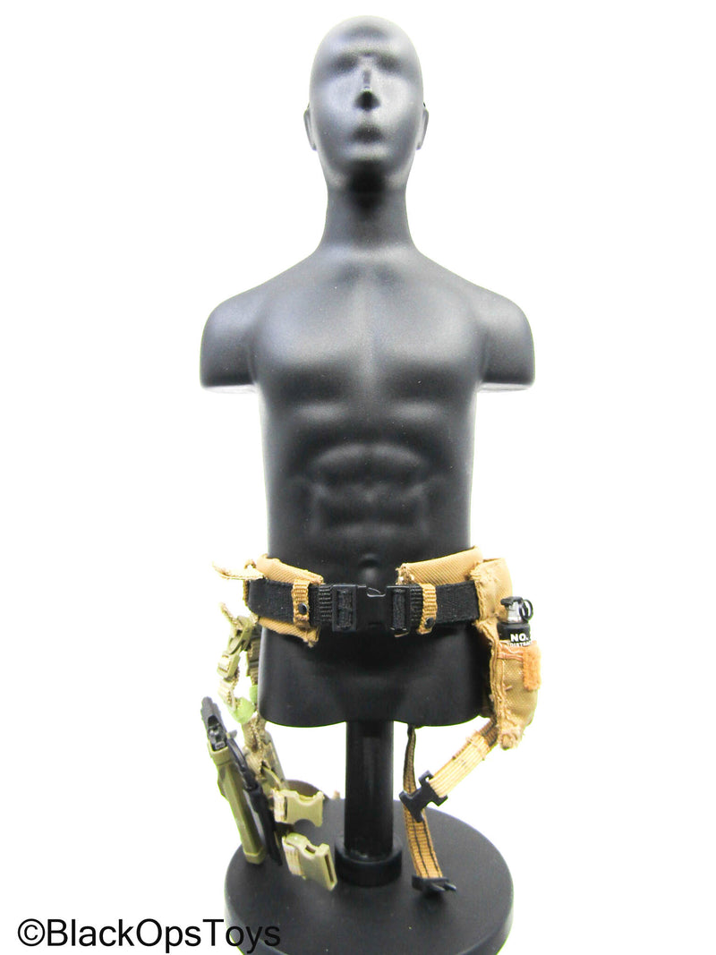 Load image into Gallery viewer, USMC Belt w/Black Pistol, Holster, &amp; Accessories (Soldier Story)

