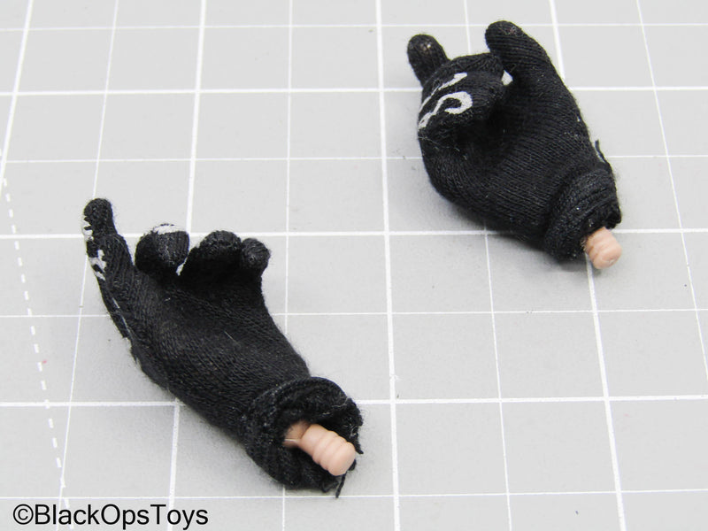 Load image into Gallery viewer, Black Skull Gloves w/Hands &amp; Pegs (Soldier Story)
