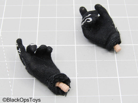 Black Skull Gloves w/Hands & Pegs (Soldier Story)