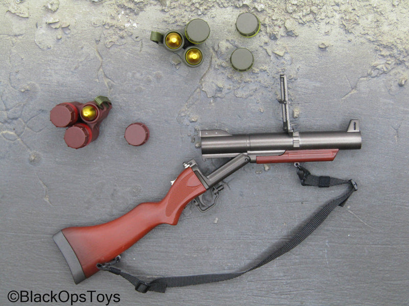 Load image into Gallery viewer, Resident Evil 2 - Claire Redfield - 40mm Grenade Launcher w/Ammo
