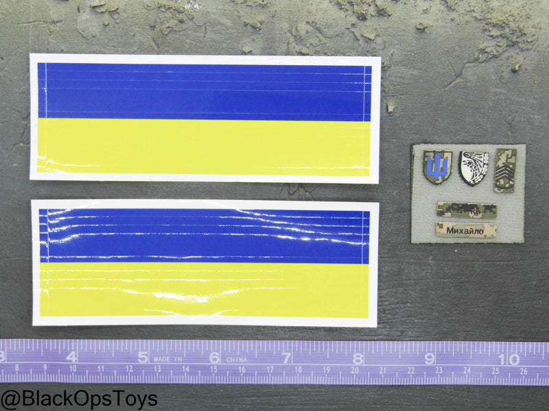 Load image into Gallery viewer, Ukraine Anti Tank Gunner - Patch Set w/Blue &amp; Yellow Sticker Set
