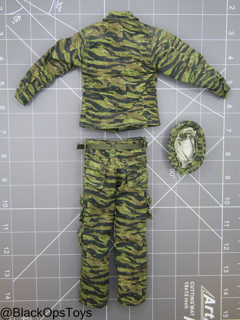 Load image into Gallery viewer, Vietnam Era Tiger Stripe Camo Uniform Set (Toy Soldier)
