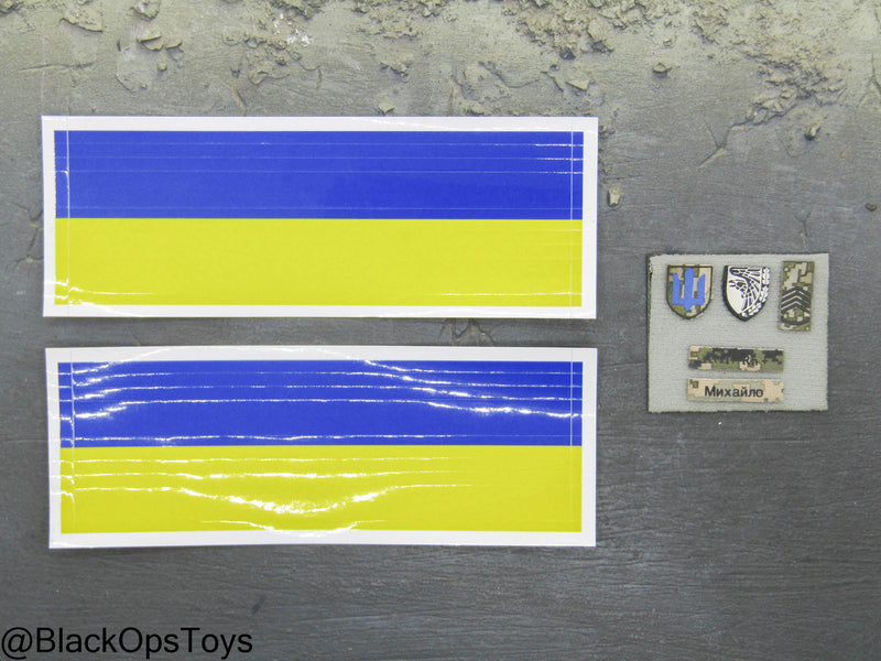 Load image into Gallery viewer, Ukraine Anti Tank Gunner - Patch Set w/Blue &amp; Yellow Sticker Set
