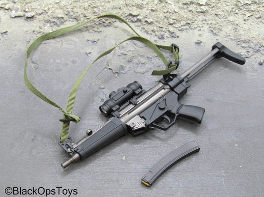 Resident Evil 2 - Claire Redfield - MP5 Submachine Gun