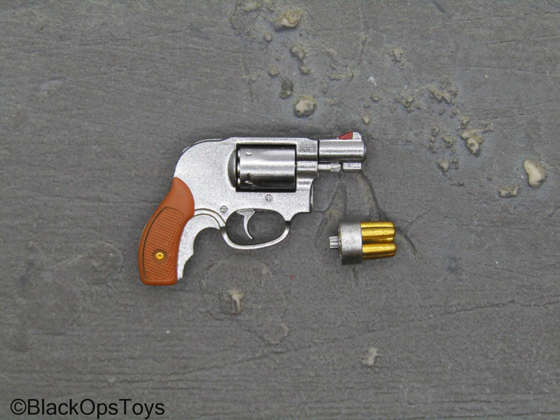 Load image into Gallery viewer, Resident Evil 2 - Claire Redfield - Snub Nose Revolver Pistol w/Moving Action
